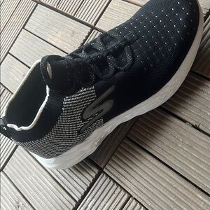 Skechers Monochrome Athletic Shoes new without tag